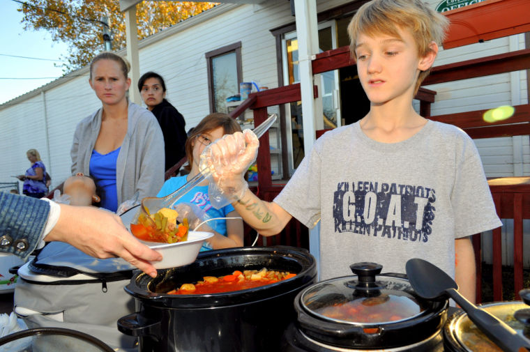 Cove kids serve homeless